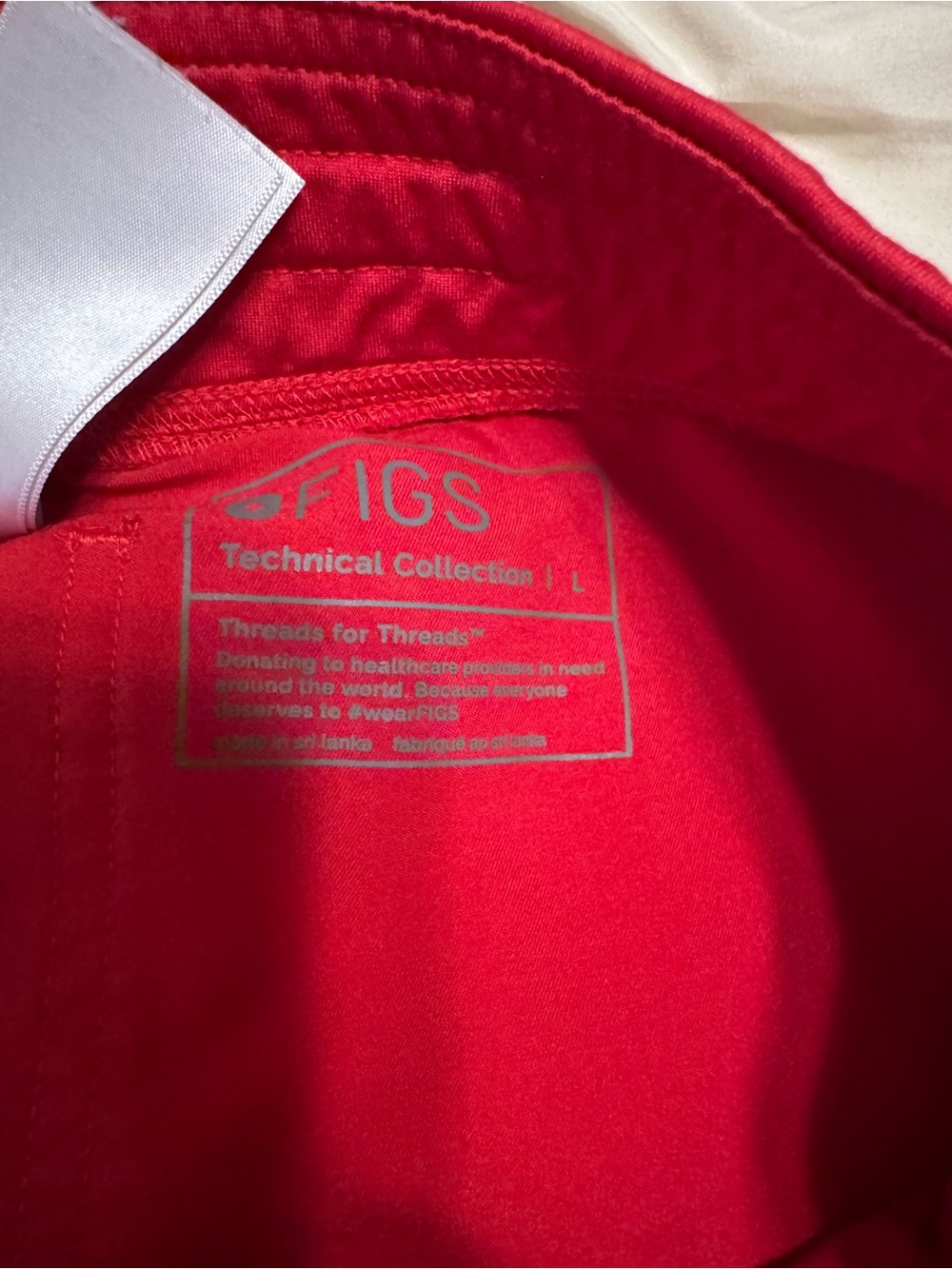 FIGS Technical Collection Red Women’s scrub set- L
